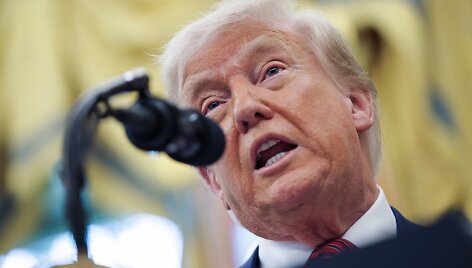 D. Trumpas / Samuel Corum - Pool via CNP / picture alliance / Consolidated News Photos