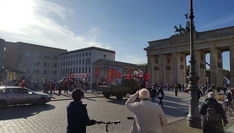 Sovietinės vėliavos Berlyne