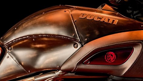 „Ducati Diavel Diesel“ motociklas