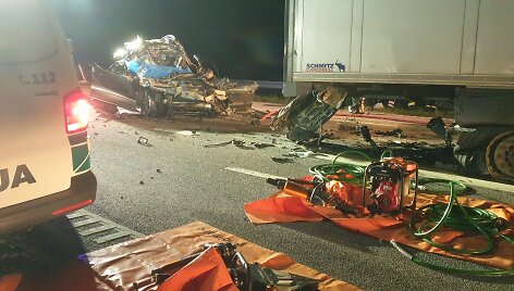 Tragi&scaron;ka avarija autostradoje Kaunas-Klaipėda