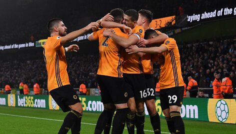 Triumfuojantys &bdquo;Wolverhampton&ldquo; futbolininkai