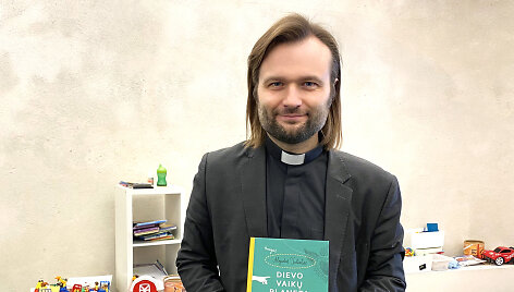 A.Toliatas su knyga &bdquo;Dievo vaikų planeta&ldquo;