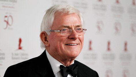 Phil Donahue pozuoja St. Jude vaikų ligoninės jubiliejaus proga. / Danny Moloshok / REUTERS