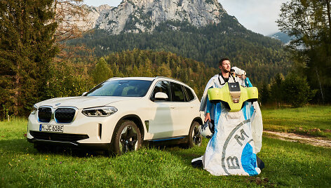 Naujausia elektrinė BMW transporto priemonė