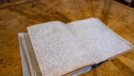 Muziejui padovanotas dvejus metus be perstojo ra&scaron;ytas tremtinio J.Janu&scaron;ausko dienora&scaron;tis.