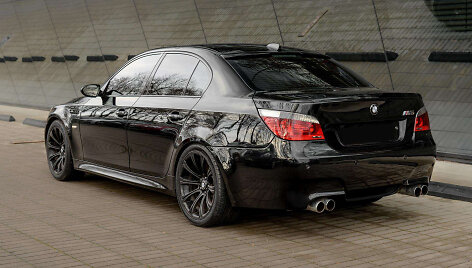 BMW M5