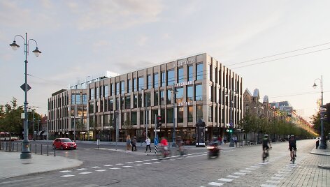&bdquo;Live Square&ldquo; prekybinėje galerijoje i&scaron;nuomotos visos patalpos