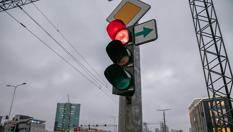 Į Vilniaus sankryžas grąžinamos lentelės su žaliomis rodyklėmis