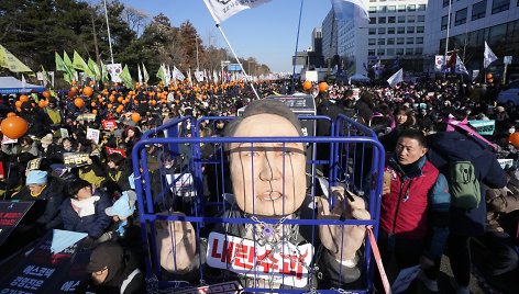 Protestas Pietų Korėjos sostinėje / Ahn Young-joon / AP