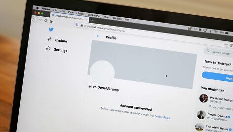 Donaldo Trumpo &bdquo;Twitter&ldquo; paskyra buvo užblokuota