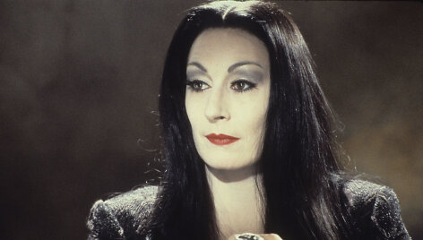 Anjelica Huston 