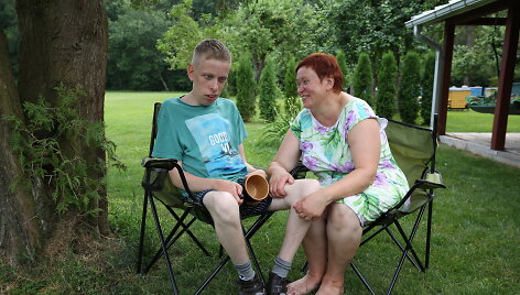 Rūta Tamo&scaron;iūnienė su savo sūnumi Augustu