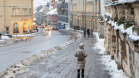 Slidūs &scaron;aligatviai Gruodžio 22-osios rytą
