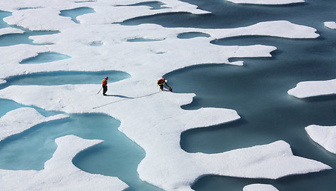 Mokslininkai: iš palydovų nuotraukų matyti – Arkties ledas nyksta bauginančiu greičiu