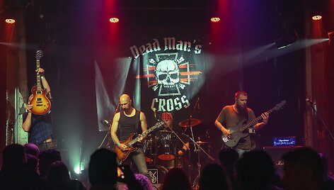 Kadras i&scaron; &bdquo;Dead Man&lsquo;s Cross&ldquo; grupės koncerto. Asmeninio grupės archyvo nuotr.
