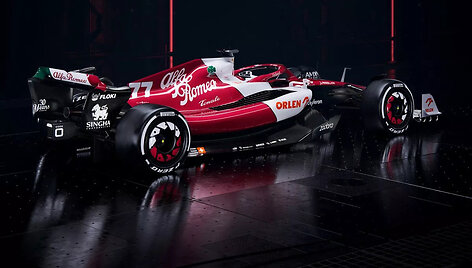 Alfa Romeo C42 F1 bolidas/ gamintojo nuotr.
