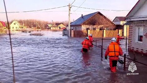 Rusijoje pratrūkus užtvankai evakuota daugiau kaip 4 tūkst. žmonių