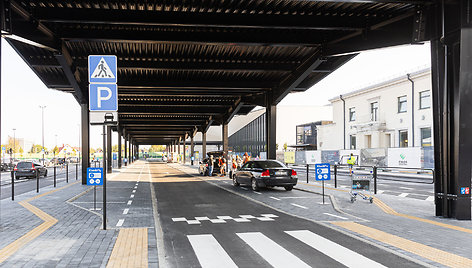 Atverta Vilniaus oro uosto centrinė aikštė