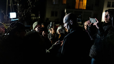 Į Lietuvą atvyko i&scaron;laisvinti Baltarusijos politiniai kaliniai