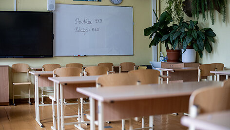 Abiturientai laiko valstybinį matematikos egzaminą