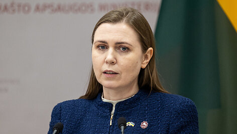 Dovilės &Scaron;akalienės ir Norvegijos gynybos ministro Tore O. Sandvik spaudos konferencija