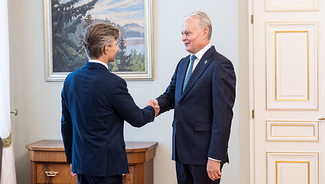 Kęstutis Budrys, Gitanas Nausėda