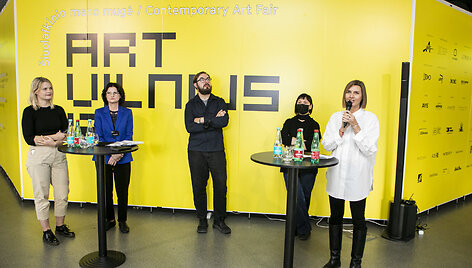 &Scaron;iuolaikinio meno mugės &bdquo;ArtVilnius&rsquo;21&ldquo; spaudos konferencija