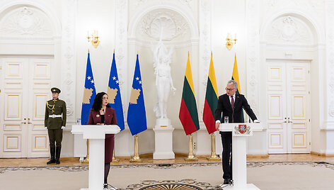 Gitano Nausėdos ir Kosovo Prezidentės Vjosa Osmani spaudos konferencija