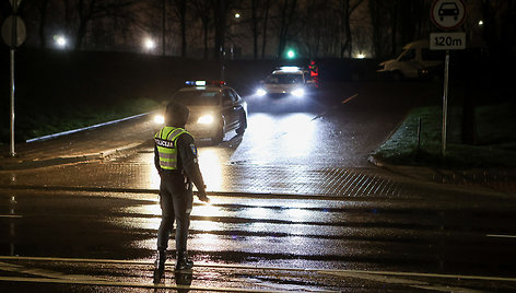 Naktinis kelių policijos reidas