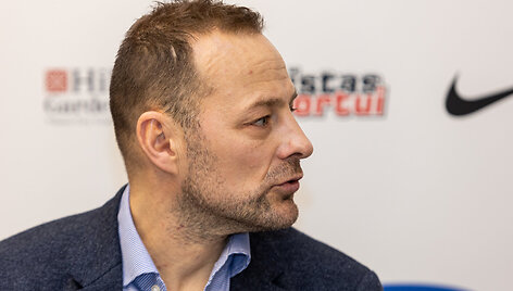 Krep&scaron;inio lygos 1 prie&scaron; 1 pristatymas