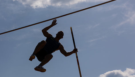 Lengvosios atletikos varžybos vingio parke