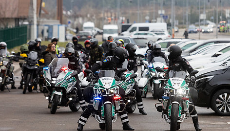 Lietuvos kelių policijos tarnyba ir Vilniaus apskrities policijos komisariato pareigūnai pradėjo patruliavimo motociklais sezoną