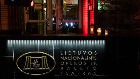 Palaikymo akcijos performansas prie LNOBT