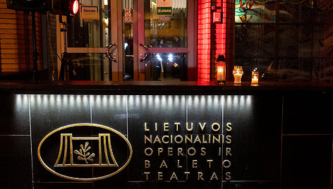 Palaikymo akcijos performansas prie LNOBT