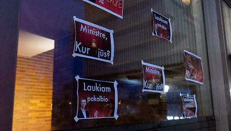 Palaikymo akcijos performansas prie LNOBT