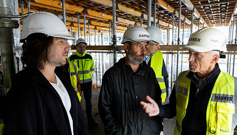 „Zaha Hadid Architects“ apžiūri verslo centro „Business Stadium Central“ statybas