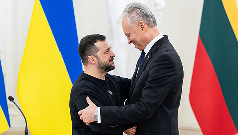 Volodymyras Zelenskis, Gitanas Nausėda