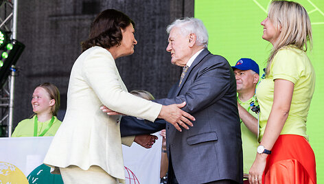 Diana Nausėdienė, Valdas Adamkus 