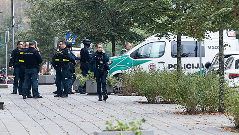 Vilniaus centre nušautas advokatas ir pašauti 2 policijos pareigūnai