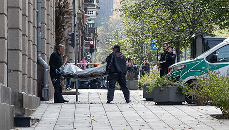 Vilniaus centre nušautas advokatas ir pašauti 2 policijos pareigūnai