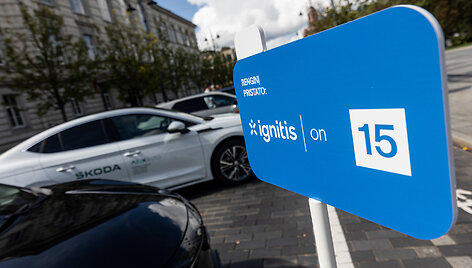 &bdquo;eJudėjimo&ldquo; festivalyje esantys automobiliai