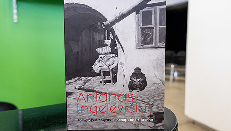 Knyga &bdquo;Antanas Ingelevičius. Fotografo archyvas&ldquo;