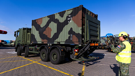 Nyderlandų ilgojo nuotolio oro gynybos sistemos &bdquo;Patriot&ldquo; atvykimas į Lietuvą 