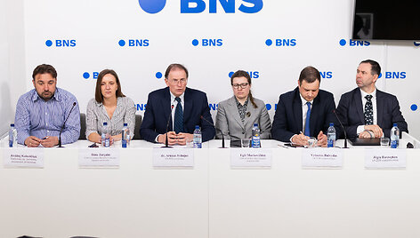 Andžej Kulevičius, Rūta Jurgaitė, Arūnas Svitojus, Eglė Markevičiūtė, Vytautas Buivydas, Algis Baravykas