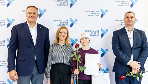 Apdovanojimų akimirka