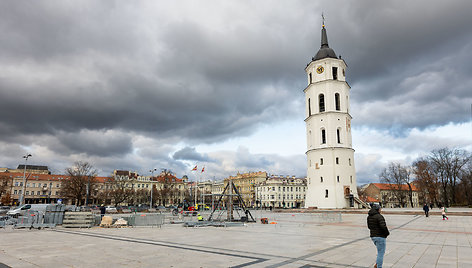 Vilniaus Kalėdų eglės statymo darbai