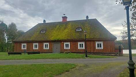 Biržuvėnų dvaro sodyba