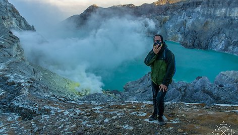 Ijeno kraterio rūgšties ežeras Indonezijoje