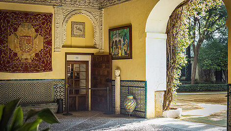 Andalūzi&scaron;kos &bdquo;azulejos&ldquo;