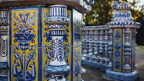 Andalūzi&scaron;kos &bdquo;azulejos&ldquo;